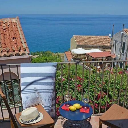 Terrazza Ambrogio Apartment Sant'Ambrogio  Luaran gambar