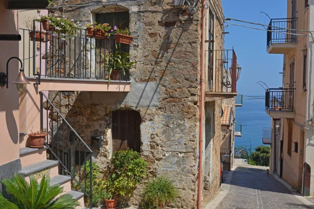 Terrazza Ambrogio Apartment Sant'Ambrogio  Luaran gambar