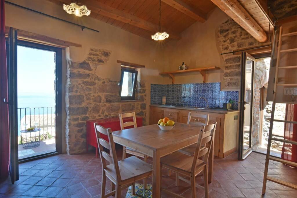 Terrazza Ambrogio Apartment Sant'Ambrogio  Luaran gambar